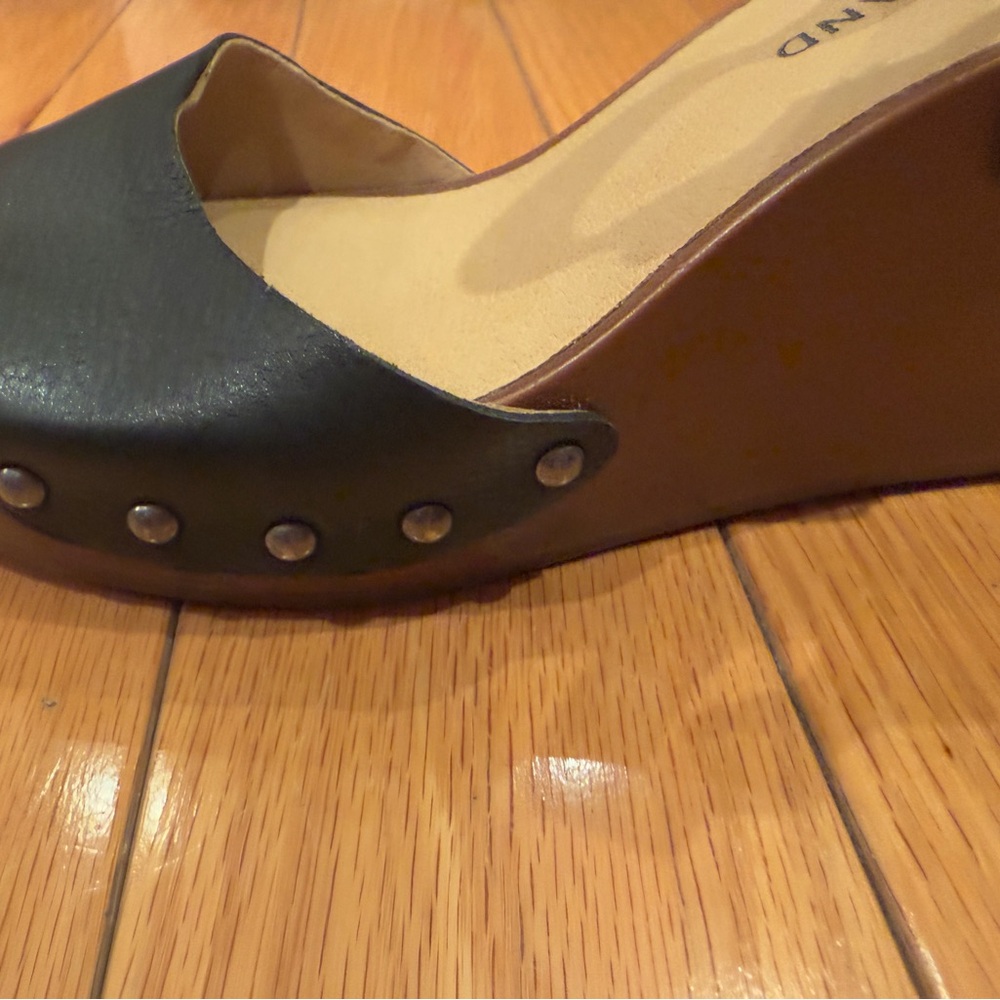 Black Leather Women's Sandals - Picture 5 of 9